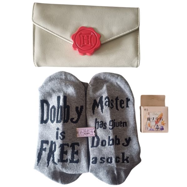 Harry Potter Acceptance Letter Wallet &amp; Dobby Is Free Sock Gift Set