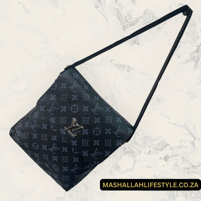 Louis Vuitton Messenger Bag Black