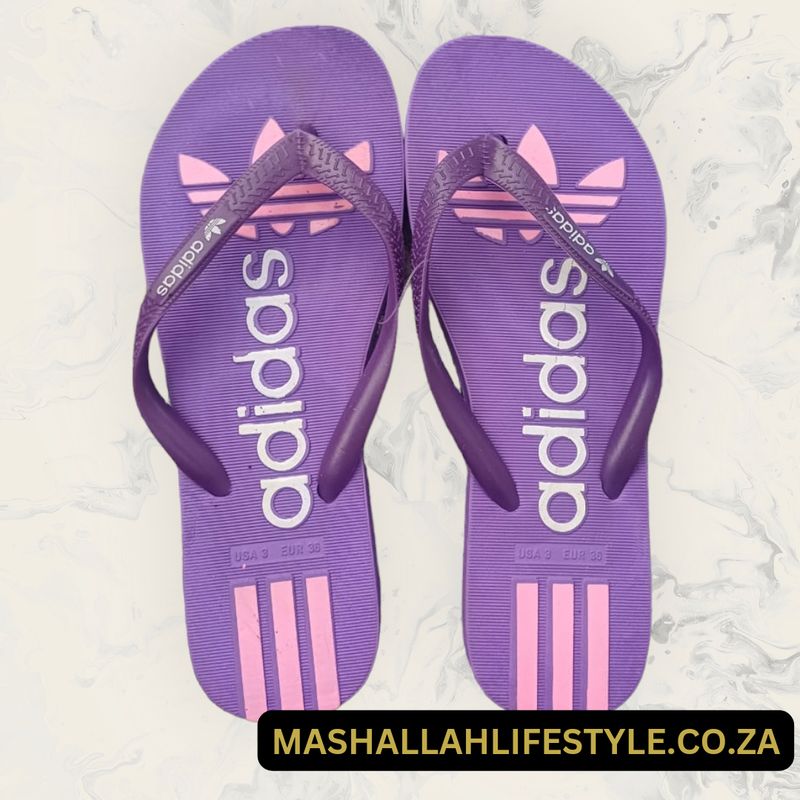 Adults Flip Flops UK 3