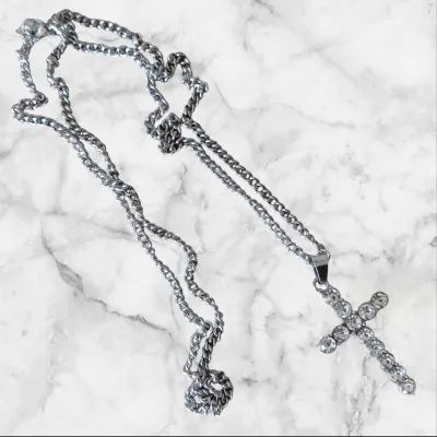 Diamante Cross Neck Chain – Silver (Unisex)