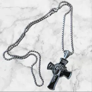 Vintage Style Jesus Pendant &amp; Neck Chain