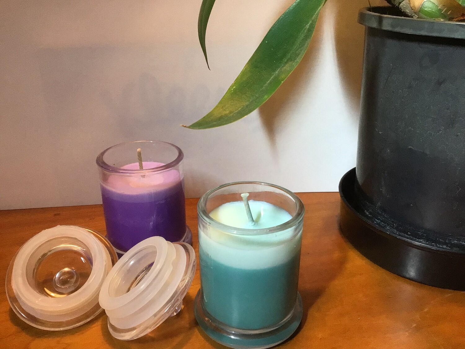 Small cocosoy candle