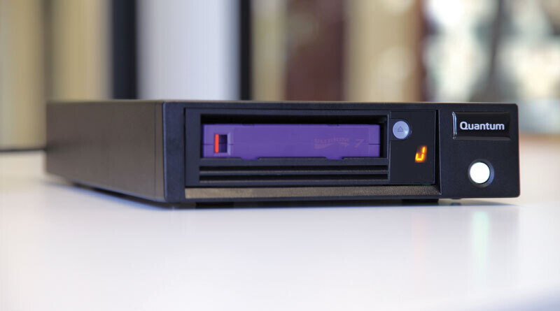 Quantum LTO-7 External Tape Drive TC-L72BN-AR