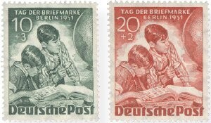 Berlin 80-81 "Tag der Marke" postfrisch