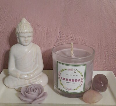 VELA VEGANA LAVANDA/VERBENA/
BAUNILHA
CAPIM LIMÃO/BAMBU
/BERGAMOTA/MARACUJÁ VELA VEGANA LAVANDA/VERBENA/
BAUNILHA
CAPIM LIMÃO/BAMBU
/BERGAMOTA/MARACUJÁ