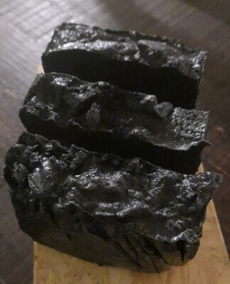 SABONETE EM BARRA
 CARVÃO ATIVADO  E BAMBU VERDE SABONETE EM BARRA
 CARVÃO ATIVADO  E BAMBU VERDE