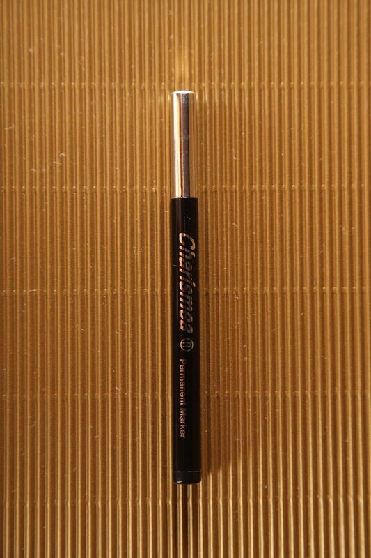 charismea Permanent Marker
Farbe: Schwarz Nr. 1 charismea Permanent Marker
Farbe: Schwarz Nr. 1