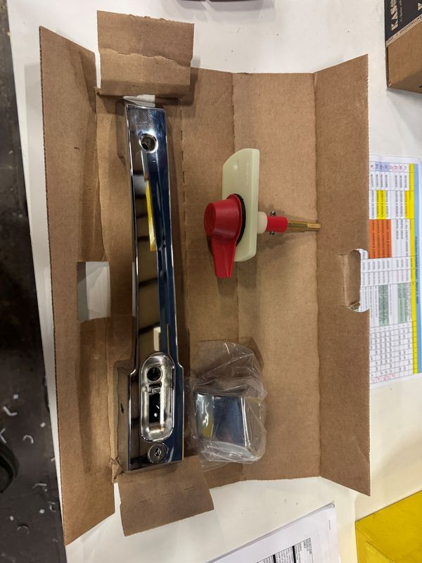 LATCH HANDLE DEADBOLT 27C 1/4 TURN LC ISR 4-1/4 POL CHROME