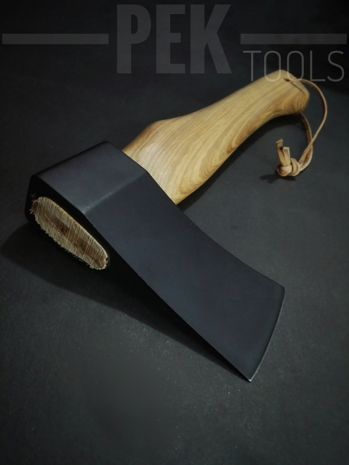PEK&#39;s J2 Steel Powder Coated Axe