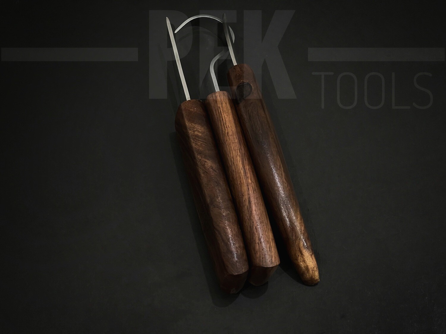 PEK’s CARVING KNIVES SET.