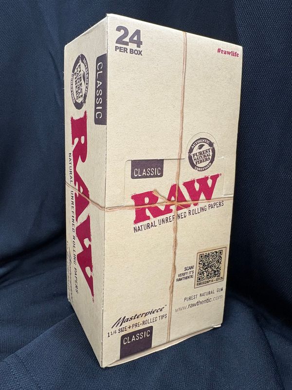 Raw Classic Masterpiece 1 1/4 With Tip