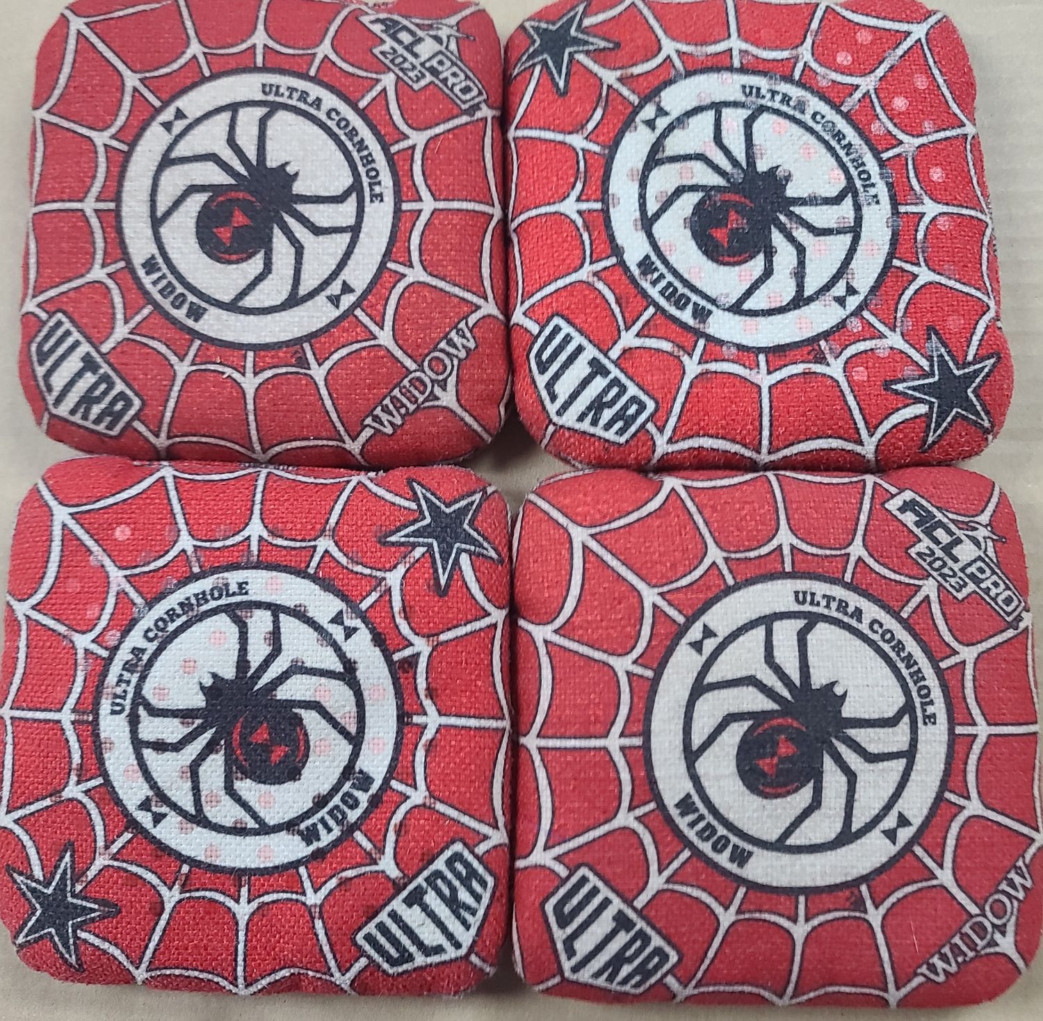 WIDOW RED/WHITE