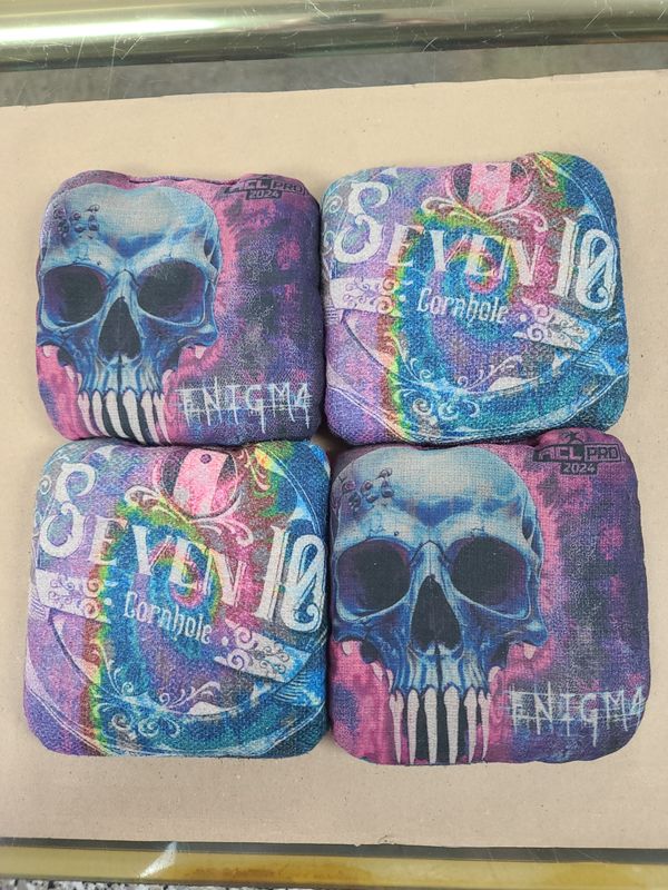 ENIGMA SKULL BLUE/PINK