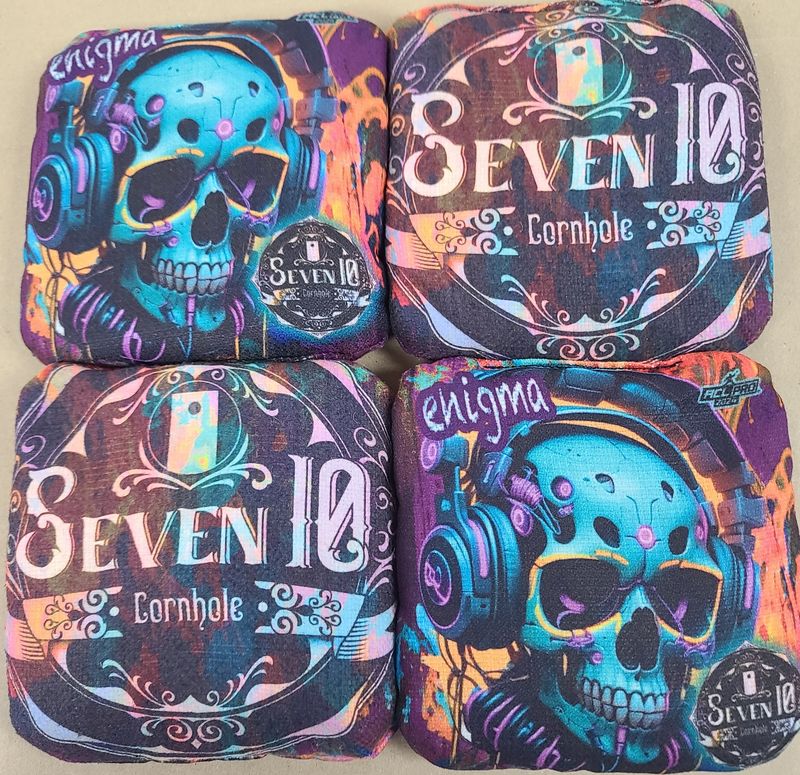 ENIGMA BLUE SKULL W/HEADSET