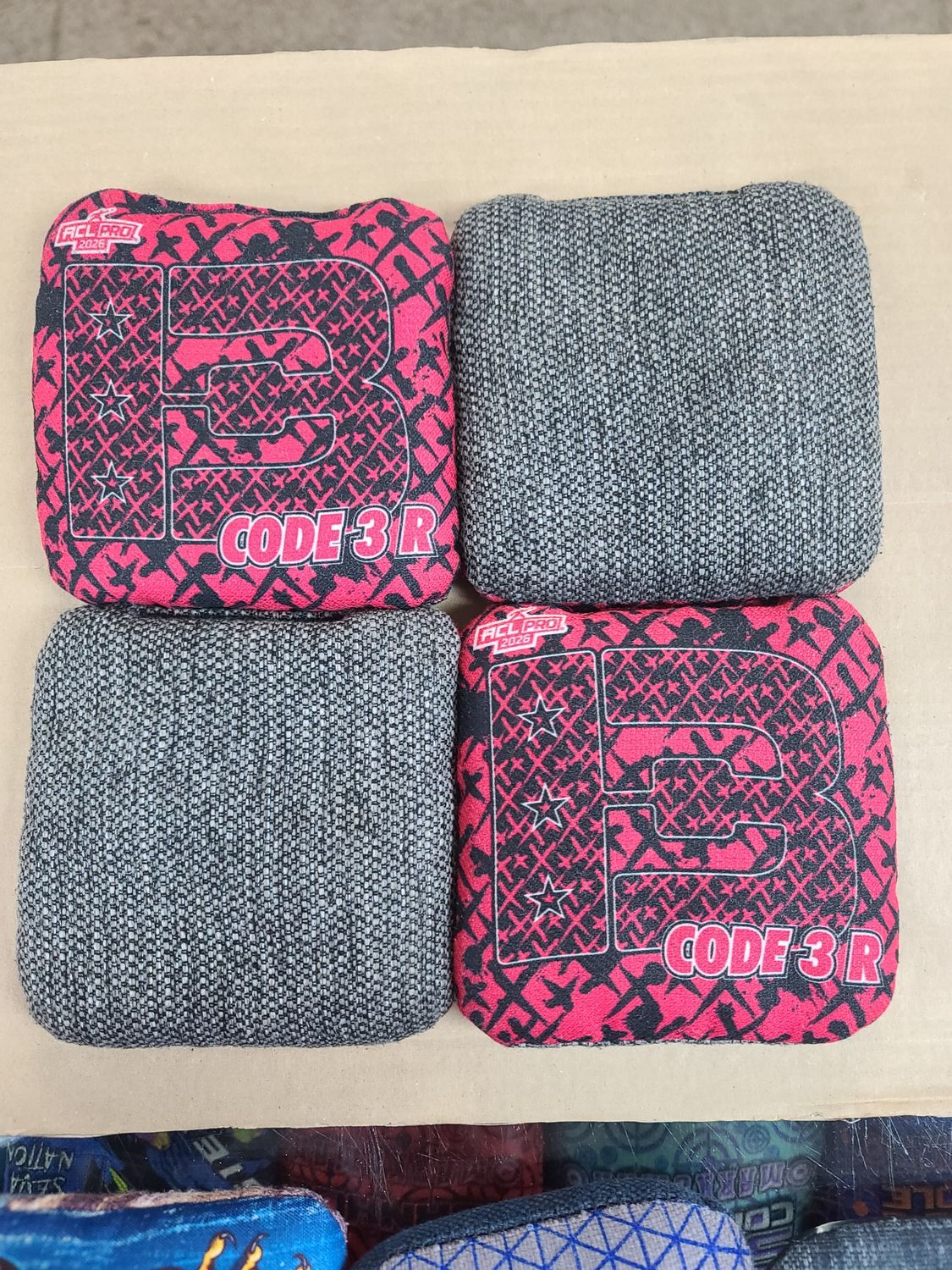 CODE 3R &#39;26 RED/BLACK