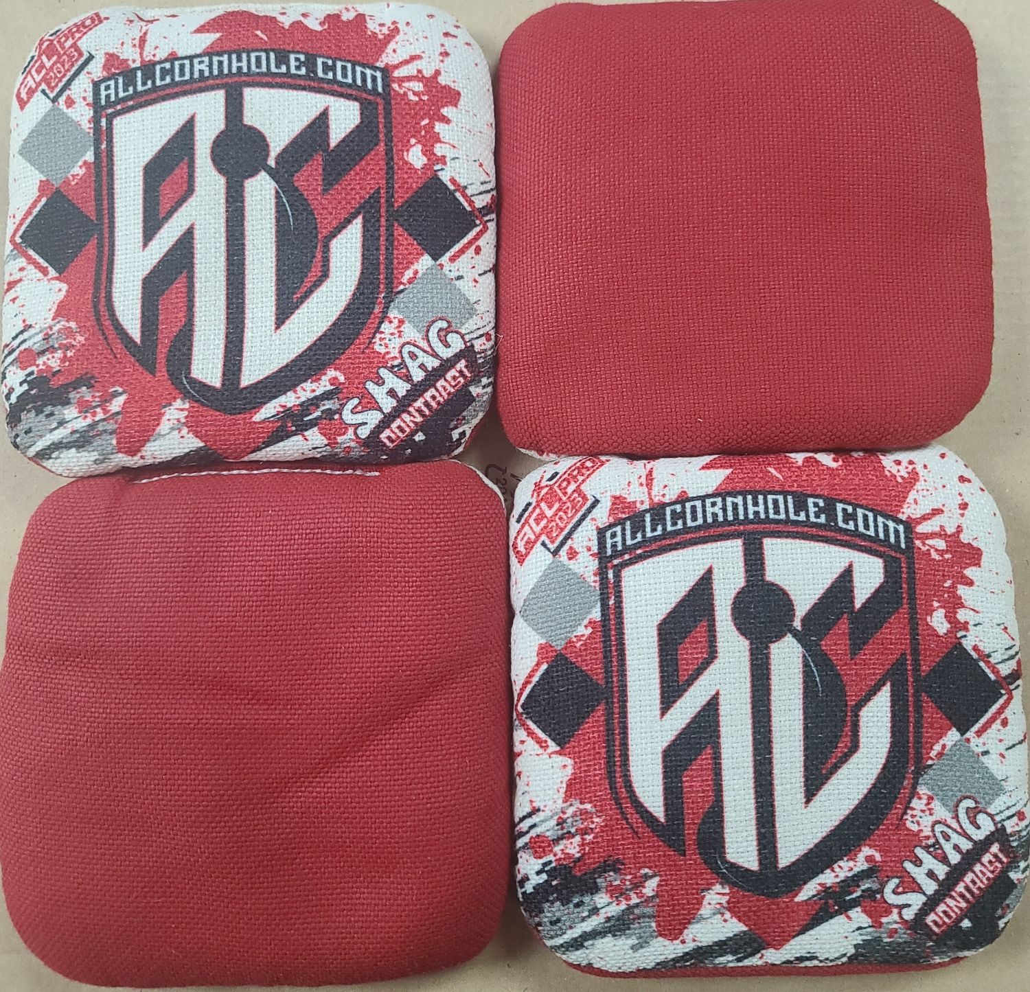 SHAG CONTRAST WHITE/BLACK/RED