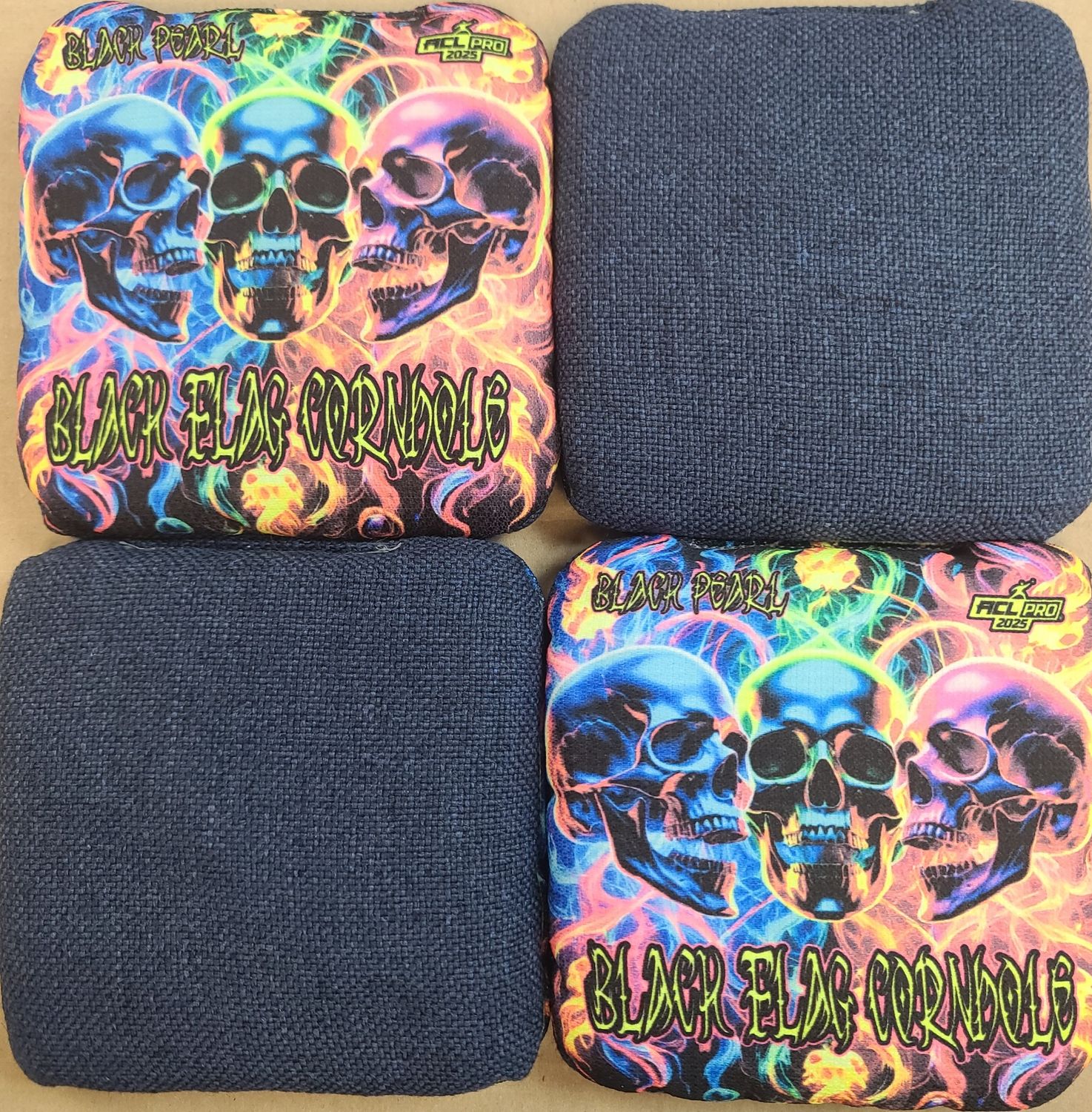 BLACK PEARL '25 COLORED SKULLS