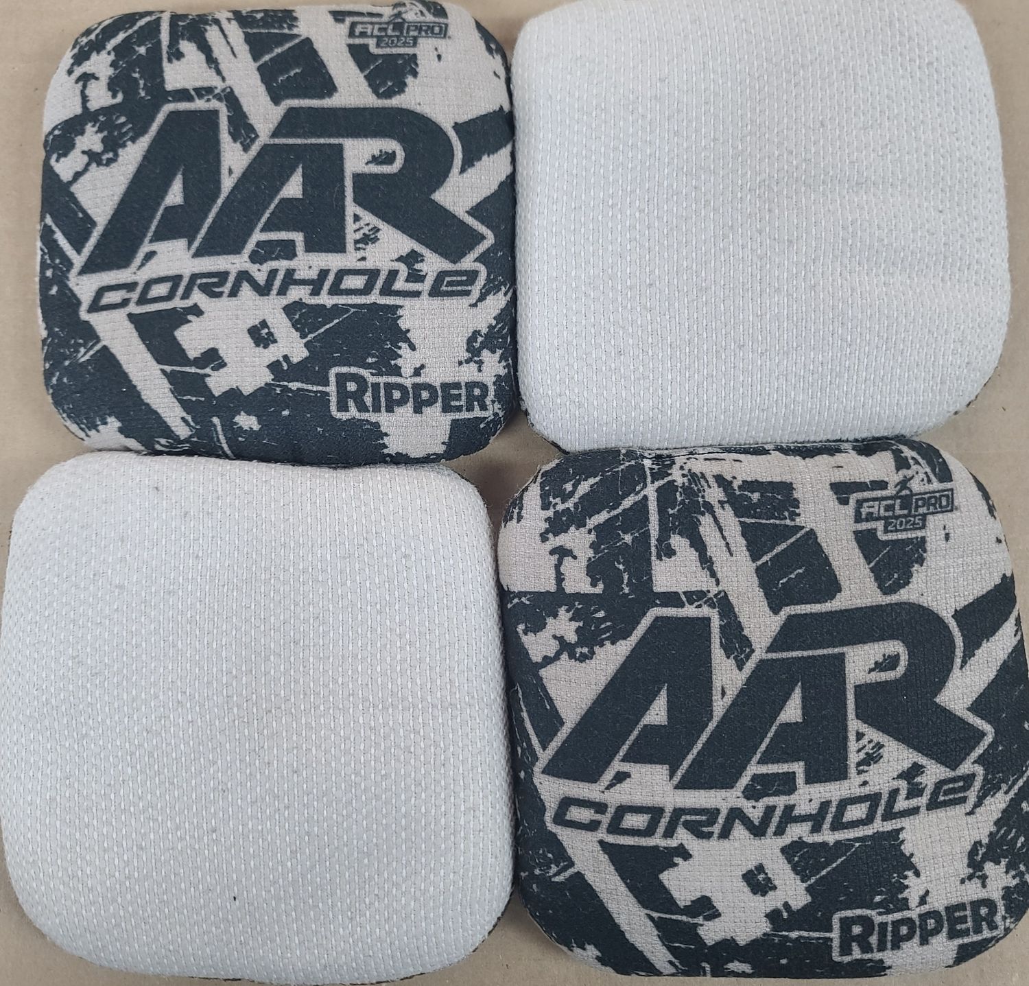 RIPPER '25 BLACK/WHITE