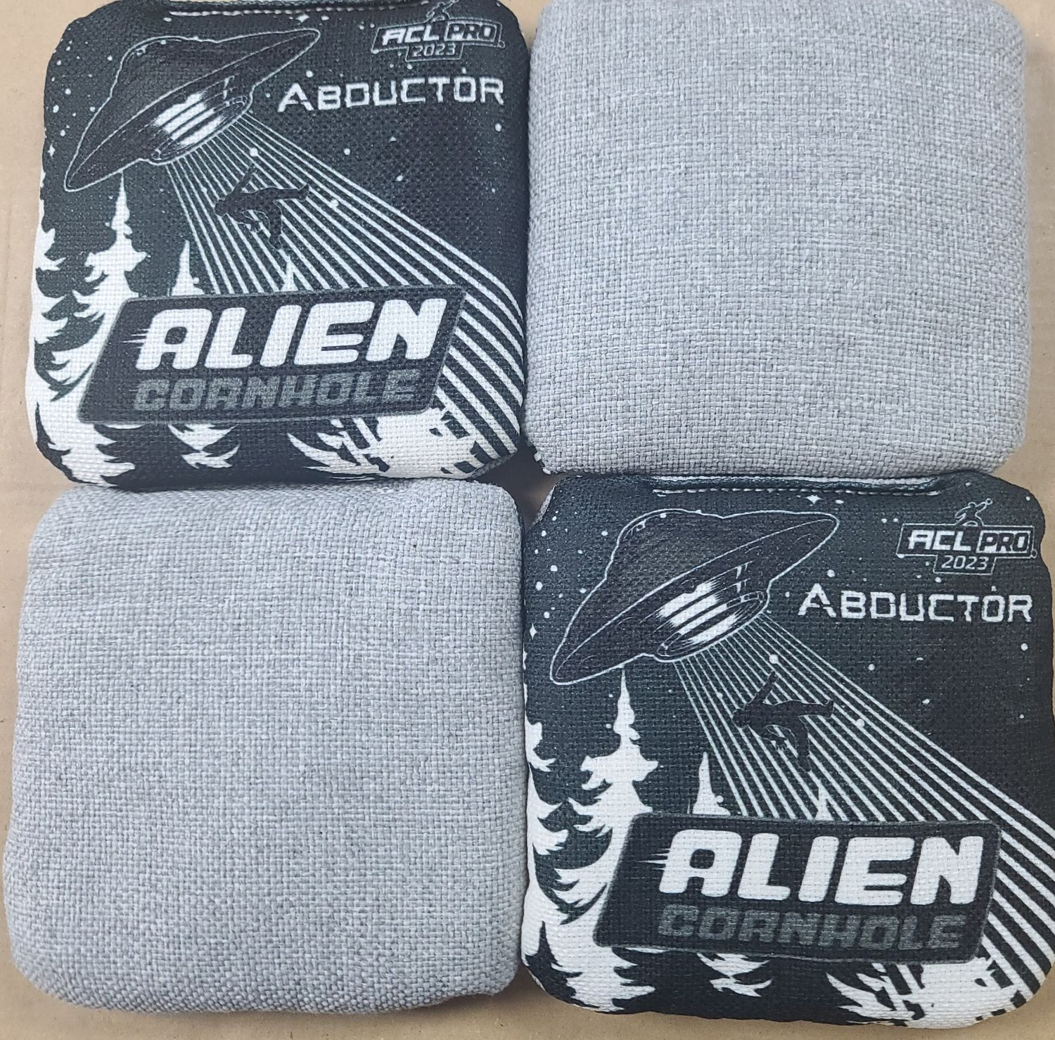 ABDUCTOR BLACK/WHT