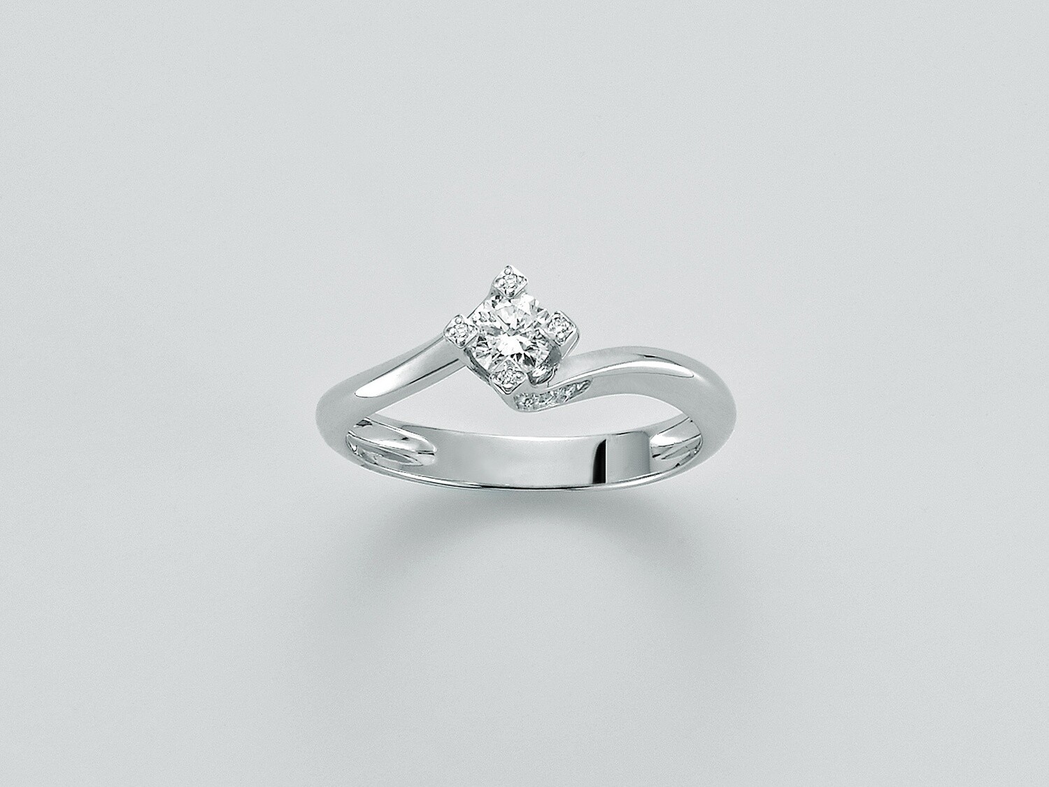 Anello Diamanti con 16 diamanti naturali