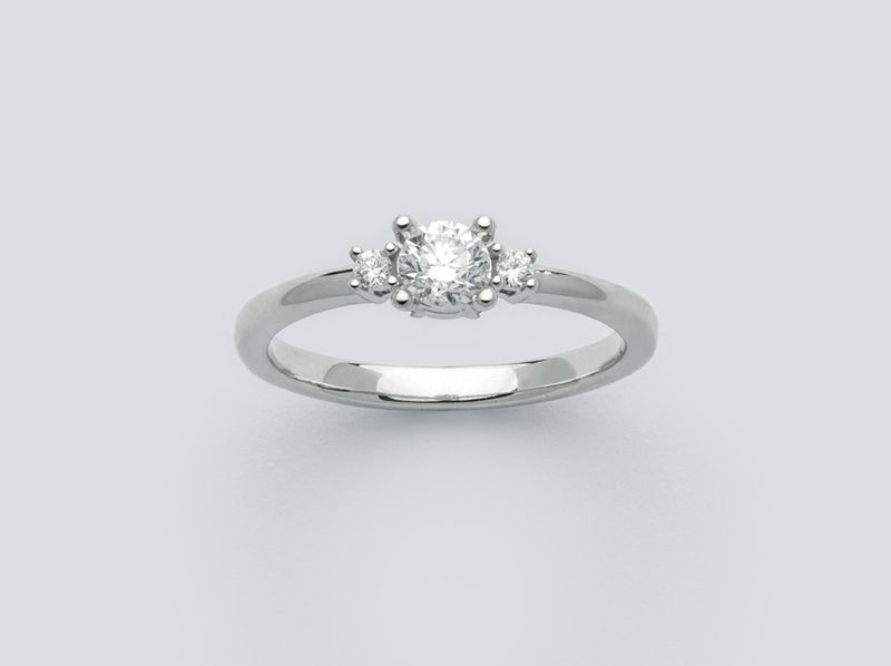 ANELLO CON DIAMANTI MILUNA