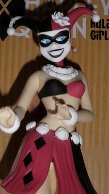 Harley Quinn Hula Girl