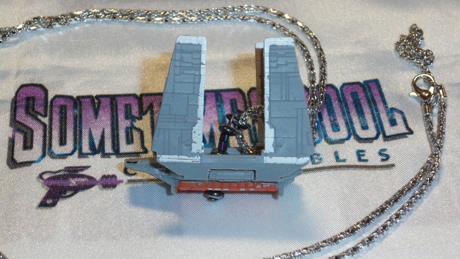 Star Wars : Galactic Empire Cargo Shuttle Necklace