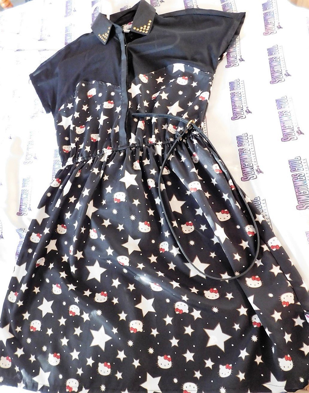 Hello Kitty Dress : Size Small