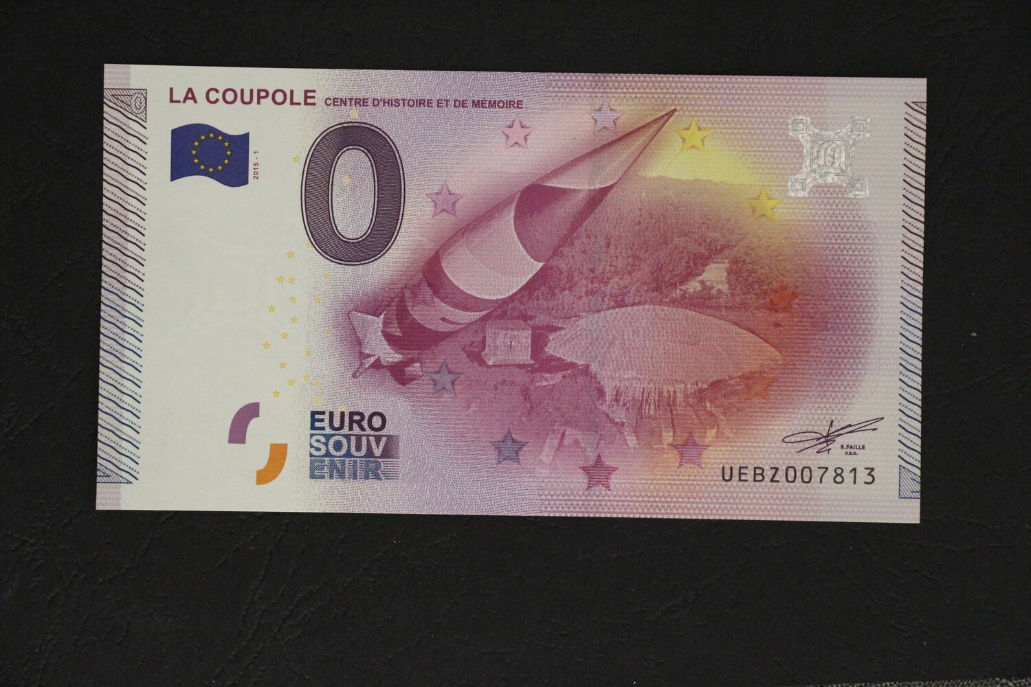 LA COUPOLE