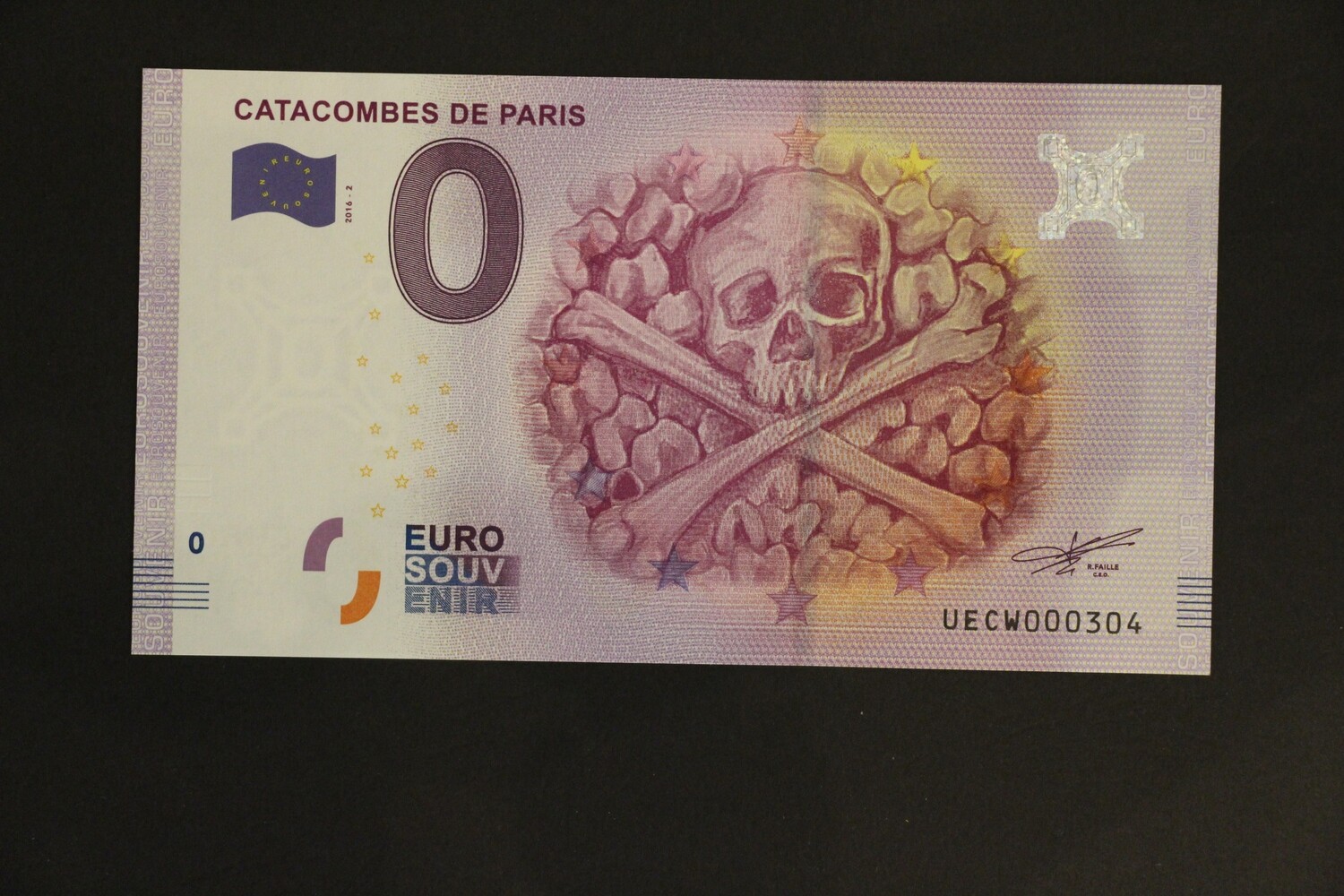 CATACOMBES DE PARIS