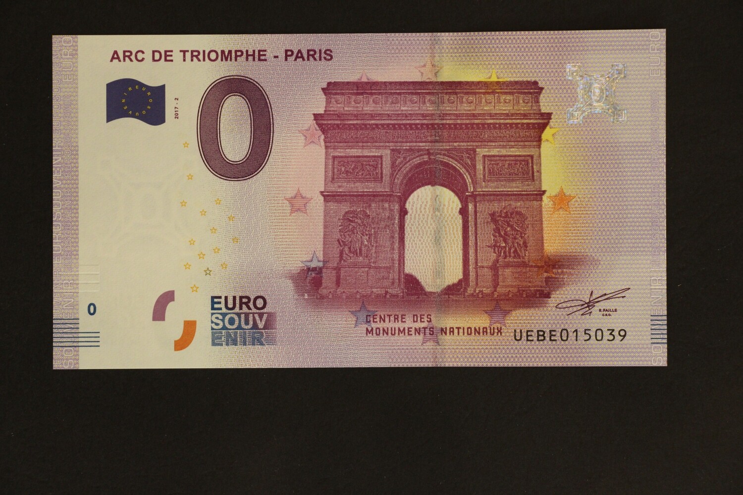 ARC DE TRIOMPHE - PARIS