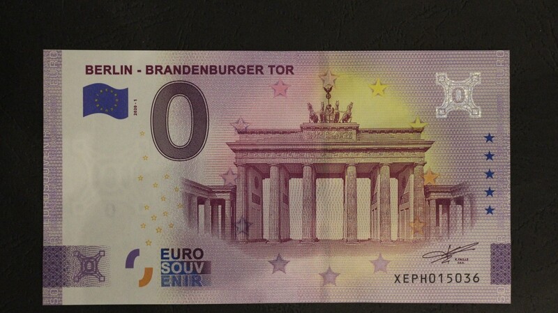 BERLIN - BRANDENBURGER TOR