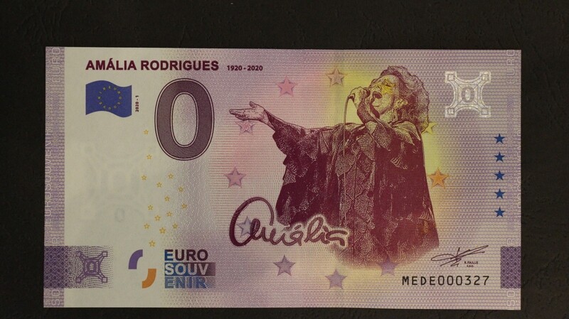 AMALIA RODRIGUES