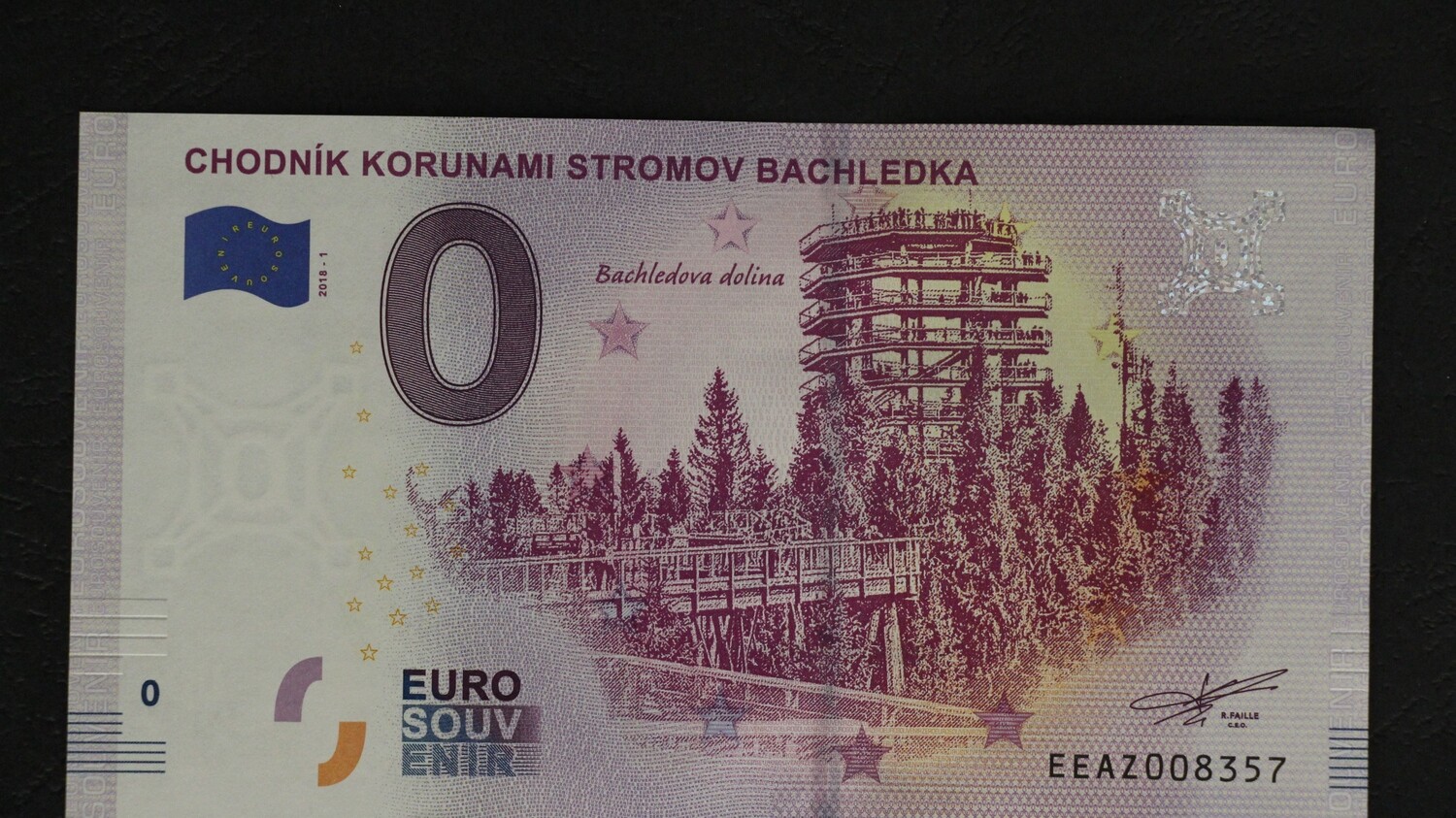 CHODNÍK KORUNAMI STROMOV BACHLEDKA