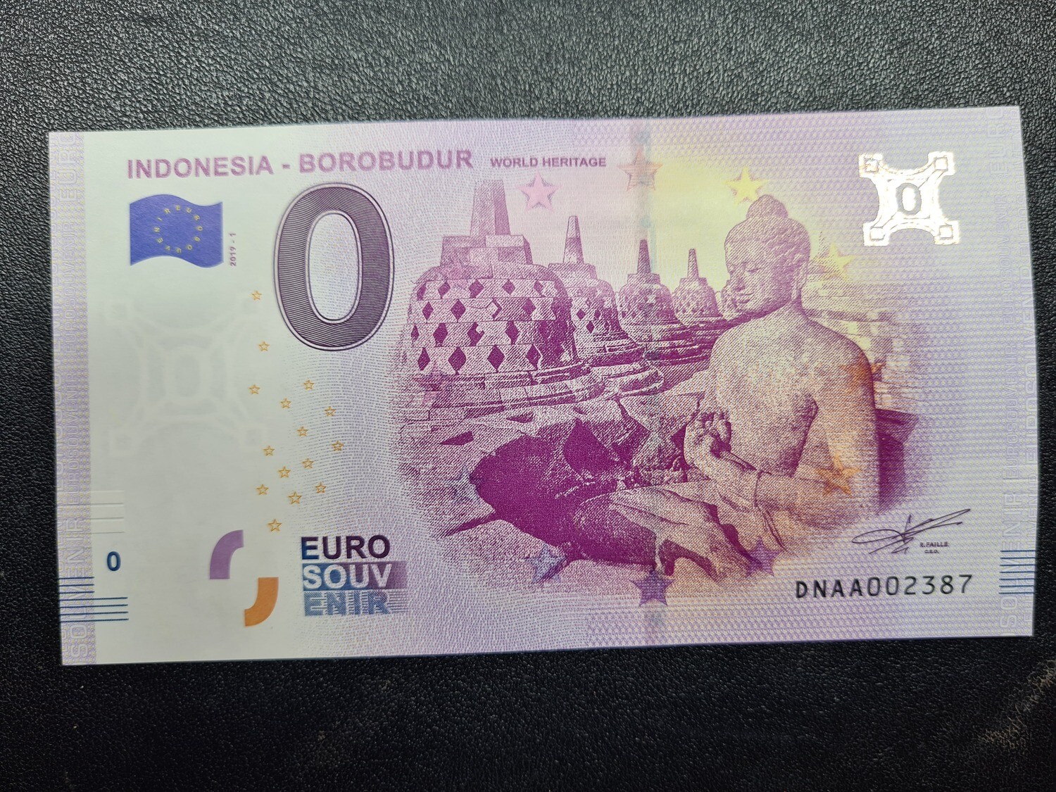 INDONESIA - BOROBUDUR