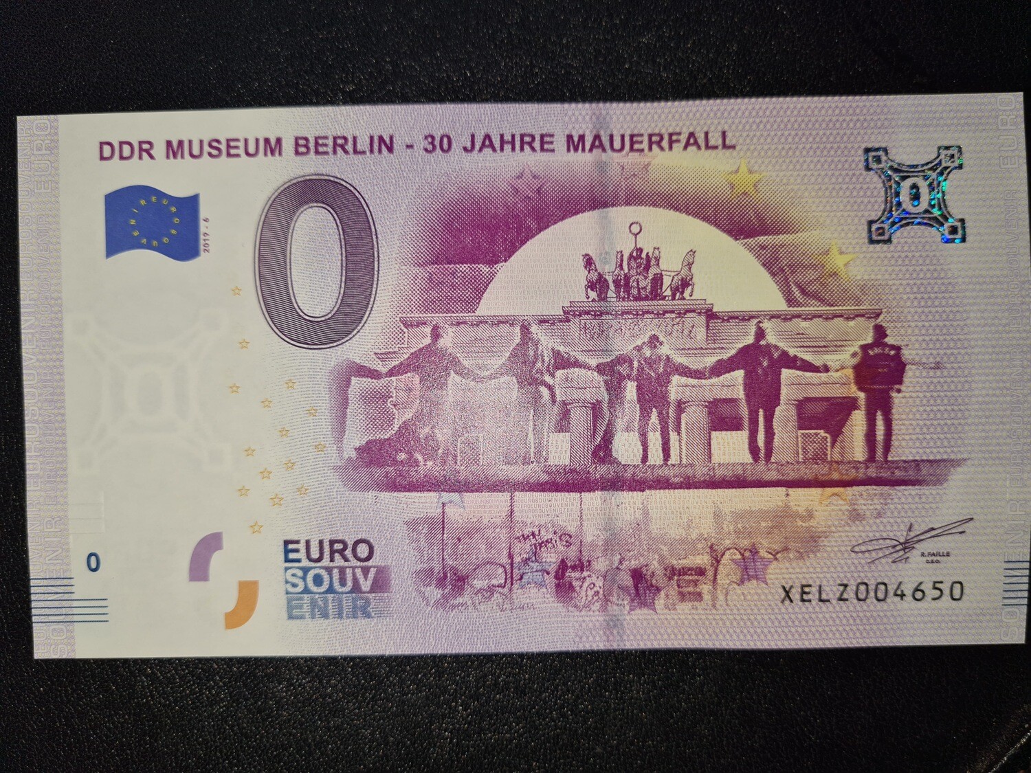 DDR MUSEUM  BERLIN - 30 JAHRE MAUERFALL