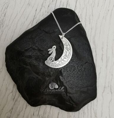 Antique silver hare in the moon pendant- Shilling 925