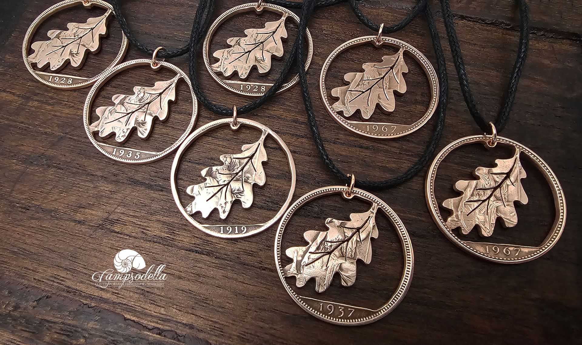 Oak leaf pendant- Bronze Penny