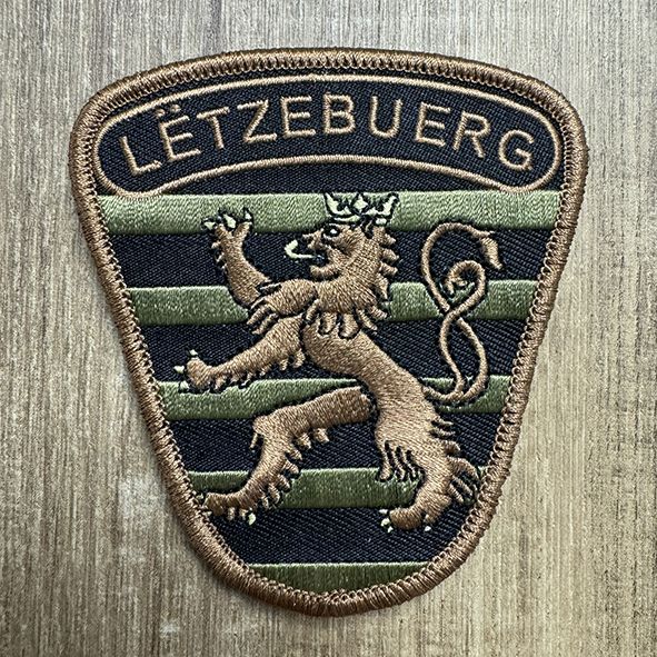 Badge Roude Leiw Maron foncé