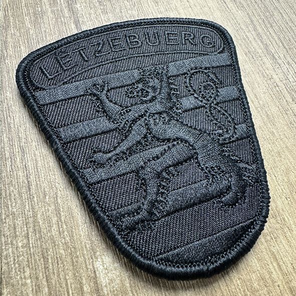 Badge Luxembourg All Black