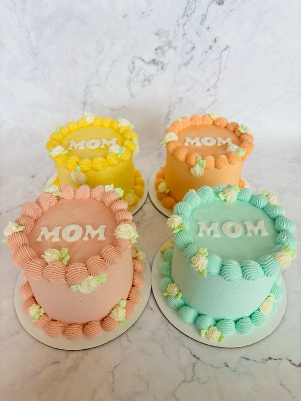 Mom Mini Cake