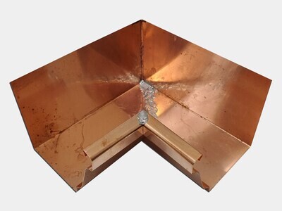 K-Style Copper Gutter Inside Miter
