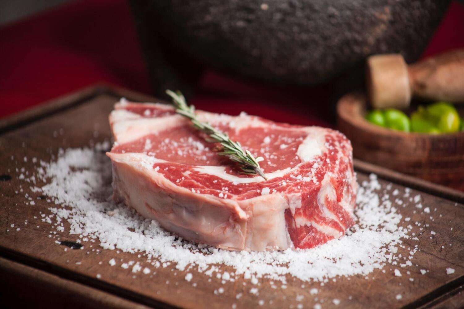 Duroc Schweinenacken Steak mariniert 2 Stück á 150g