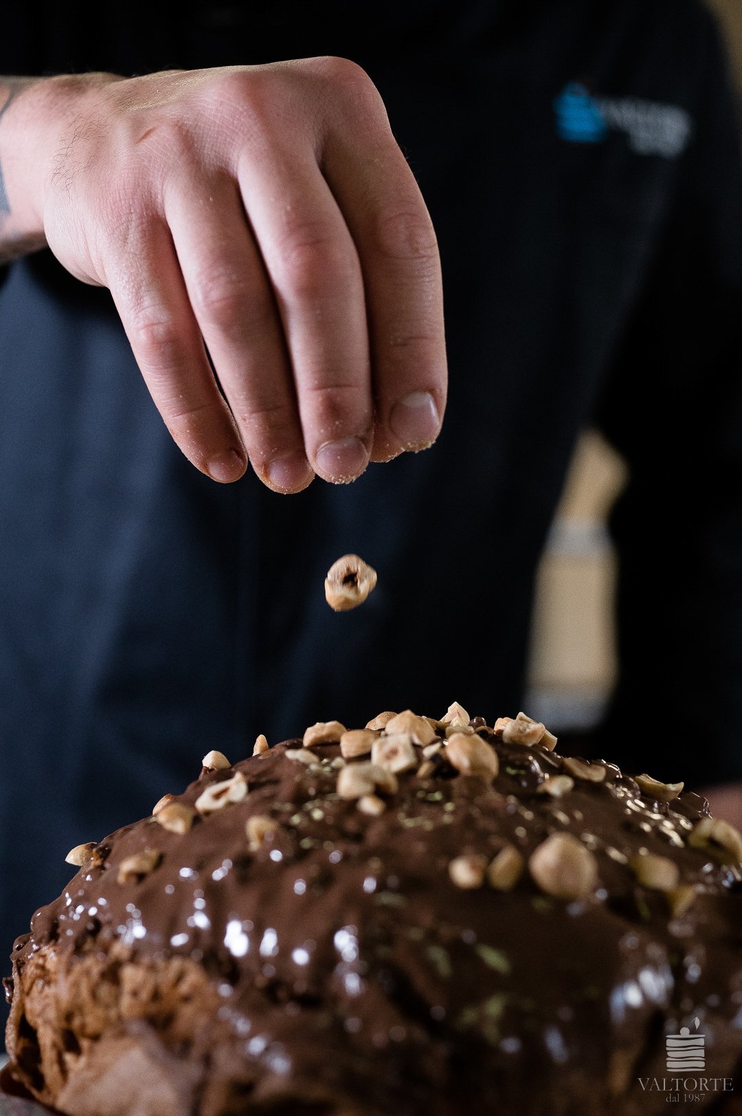 Panettone artigianale nocciolato con crema al gianduia