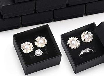 Black Gift Box Set Ring for Ring and Earring Jewelry Anniversaries, Weddings, Birthdays, etc luxury storage Pearl Necklace Earrings black jewelry packaging box Product Description: 5*5*3.5cm