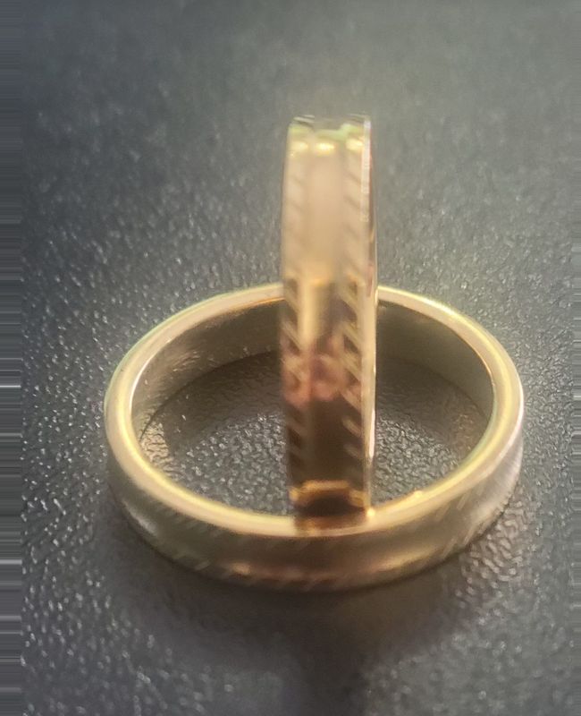 Gold Muse Unisex Comfort Fit Wedding Ring Band in Solid Gold 1 band