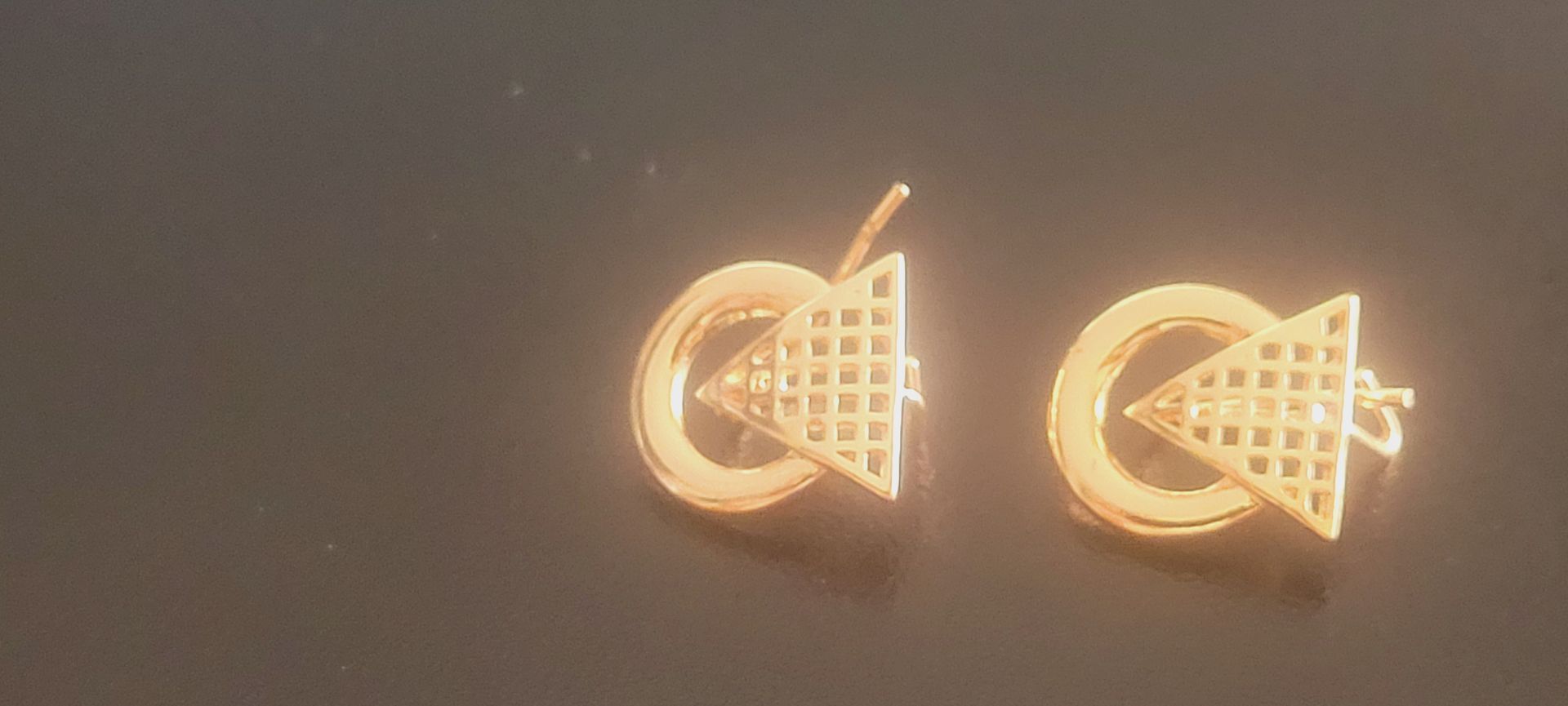 Vintage 10 Ans triangular/circle Gold hoop earrings