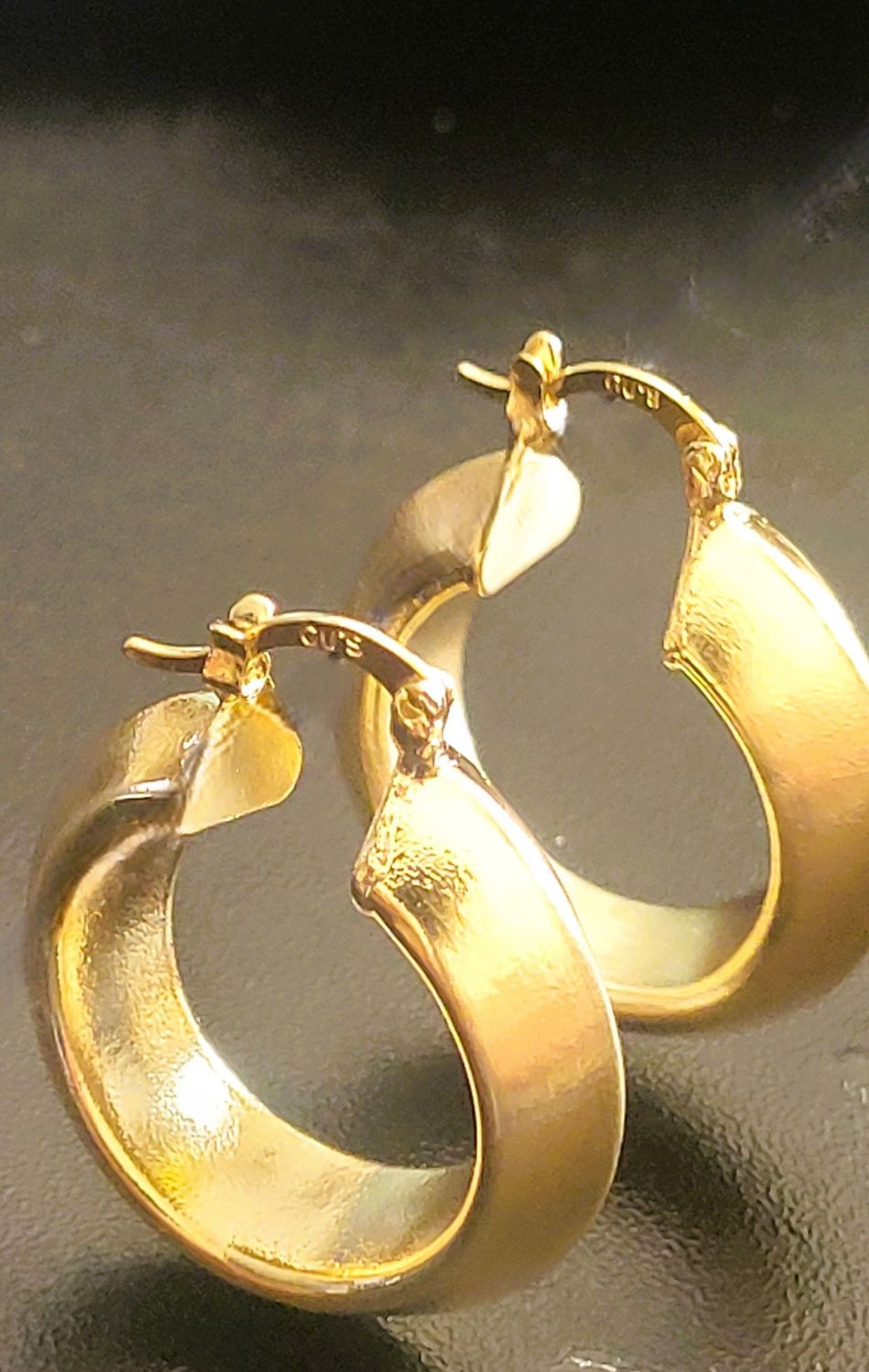 Lucky Women's Gold Midi Hoop Earrings and pendant, 14K Gold Hoop Earrings for Womens Earrings, Unique & Safe Earring, Thick Chunky Gold Hoop Earrings and pendant, Nickel Free L: 1.5-inch W.5"