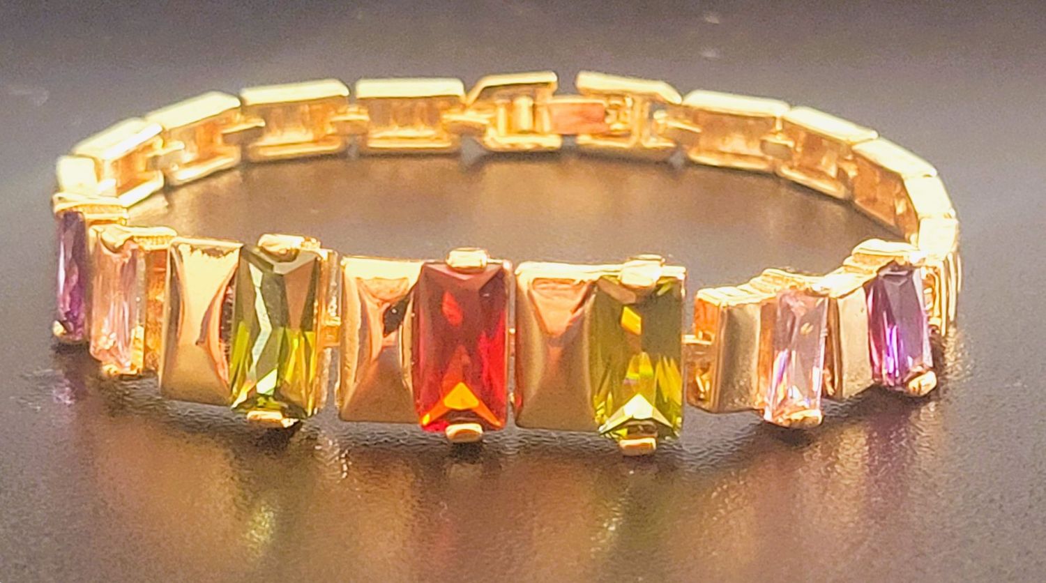 Eternity Tennis Bracelet & Round Cut CZ in Yellow Gold Plated