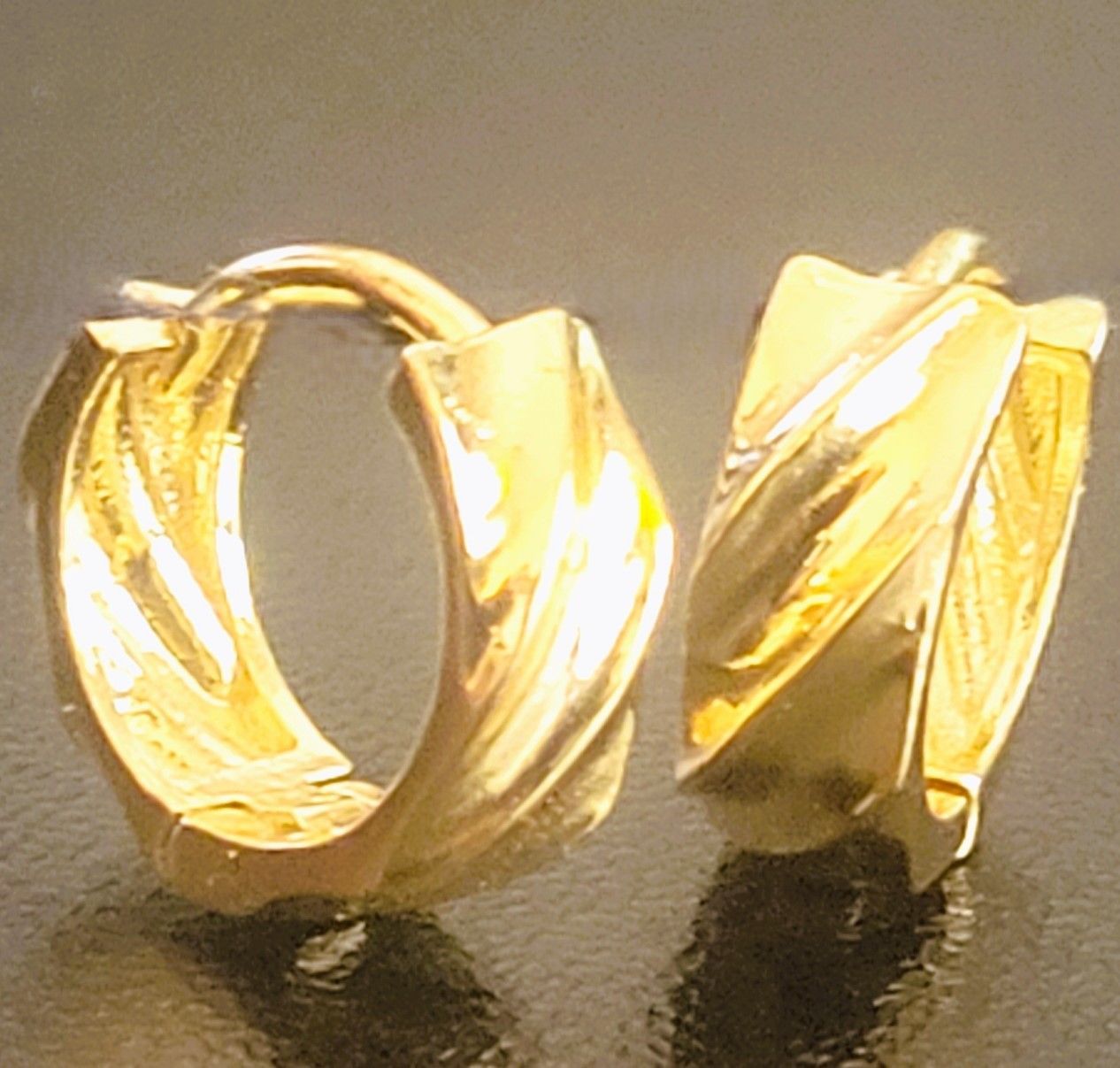 Hoop Earrings 14K Gold Hoop Earrings for Women Gold Plated Gold Huggie Hoop Earrings for Women Sparking 12MM